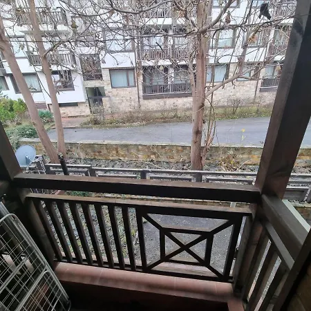 Private * Μπάνσκο